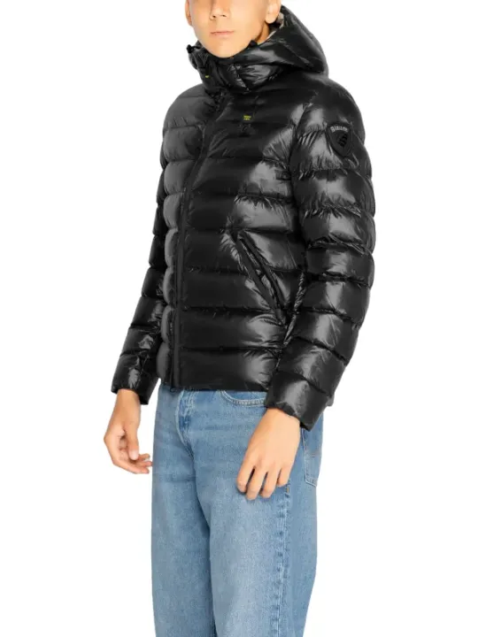 Schwarze gesteppte blaue Pufferjacke