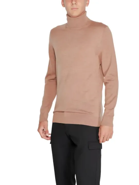 Tan Rollkragenpullover Calvin Klein