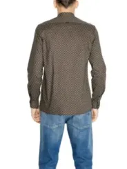 Schwarzes Hemd mit geometrischem Muster