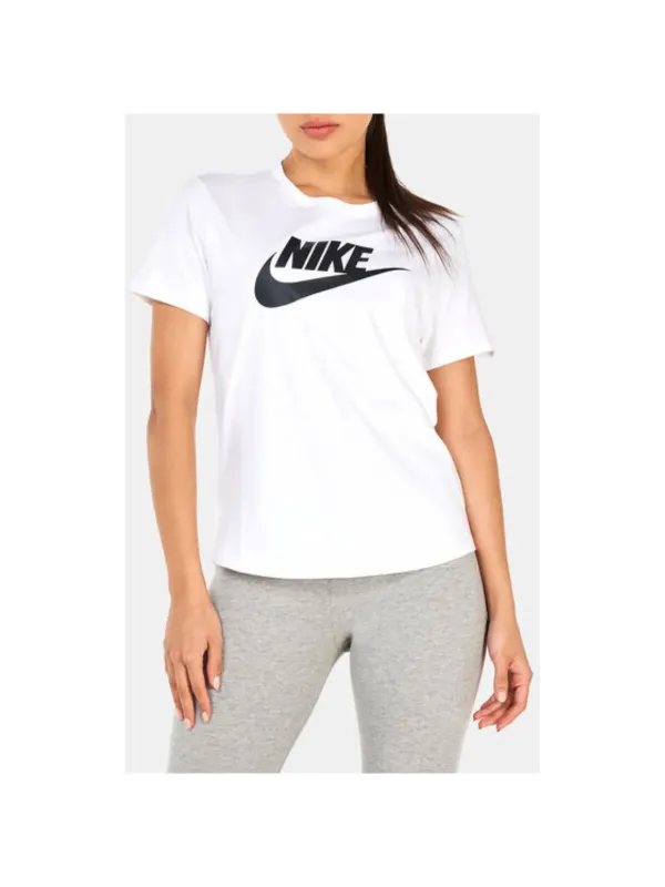 Nike T-Shirt, weißes Modell präsentiert