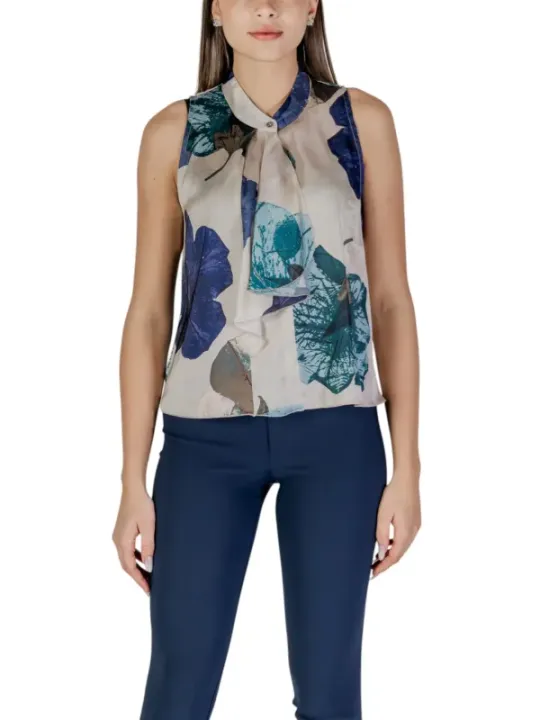 Bluse mit blauem Blattmuster