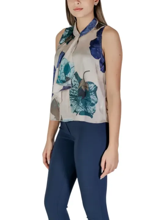 Bluse aus Seide mit Blumenmuster