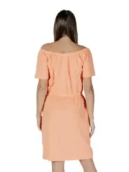 Kurzes orangefarbenes B.young Sommerkleid