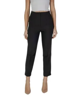 Schwarze Stoffhose, gerades Bein geschnitten