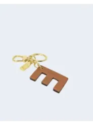 Goldfarbener Schlüsselanhänger mit M-Logo