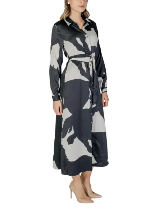 Abstrakte Seidenkleid mit Gürtel und Kragen