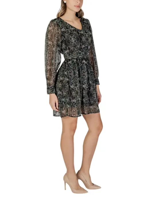 Blumenkleid mit schwarzer Spitze