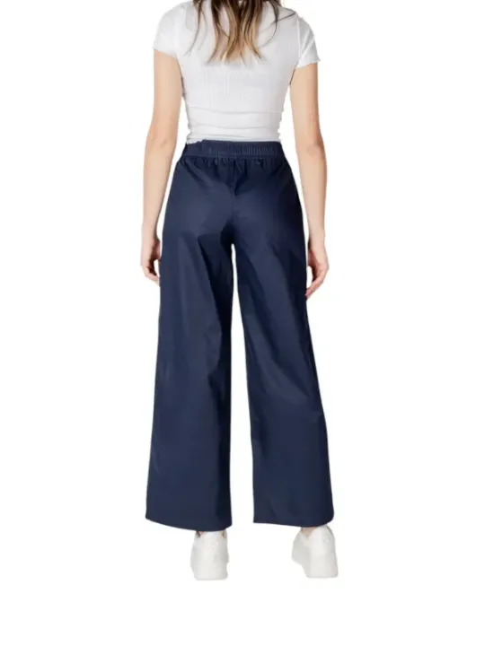 Lockere, hochtaillierte, weite Stoffhose blau