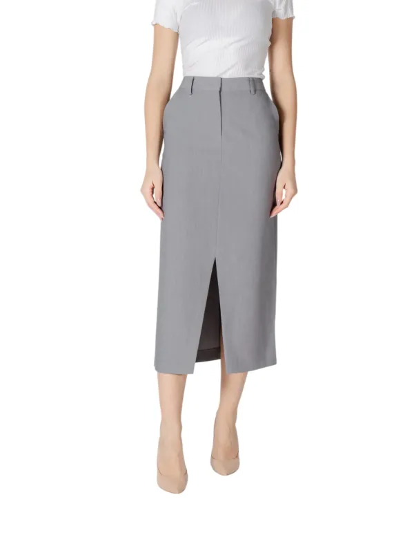 Grauer Bleistiftrock mit Schlitz