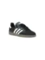 Schwarze Adidas Sneakers mit weißem Streifen