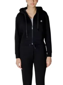 Schwarzes Armani Exchange Hoodie-Outfit