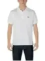 Weißes Lacoste Polohemd mit Jeans