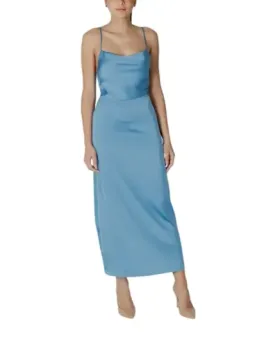 Helles blaues Satin-Maxikleid Vila
