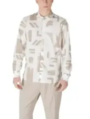 Männliche Seidenhemd mit geometrischem Muster