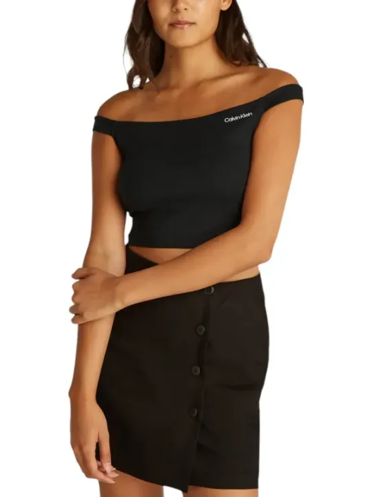 Schwarzes Calvin Klein Jeans Outfit