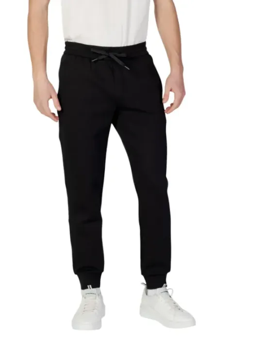 Schwarze Herrenhose lässiger Schnitt