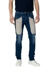 Dunkle Jeans mit Beigen Flecken