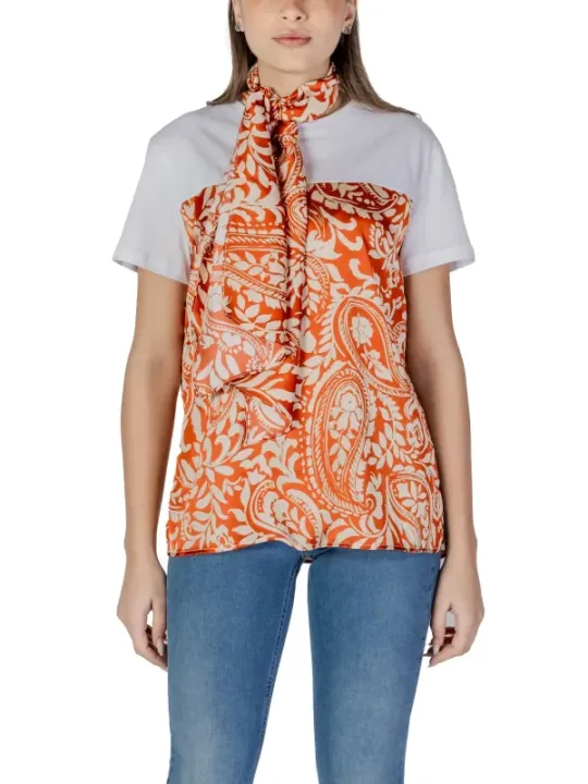 Orangene Seidenbluse mit Bindekragen