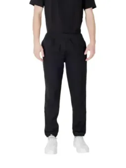 Schwarzes Sportoutfit mit elastischem Bund