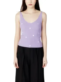 Lila geripptes Oberteil mit Herzen