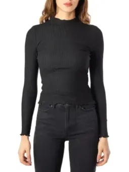 Schwarzes Rippstrick-Crop-Top und Hose