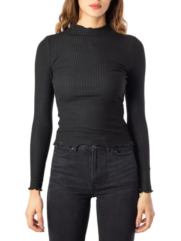 Schwarzes Rippstrick-Crop-Top und Hose