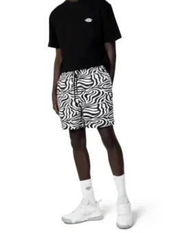 Dickies schwarzes T-Shirt und Shorts