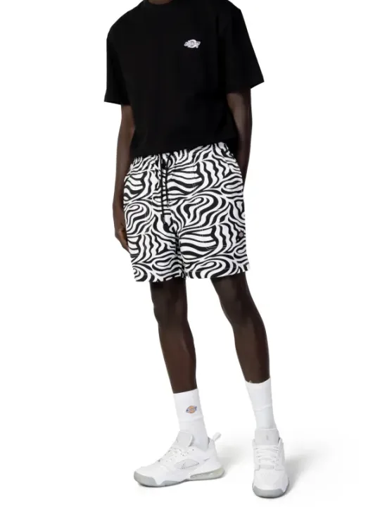 Dickies schwarzes T-Shirt und Shorts