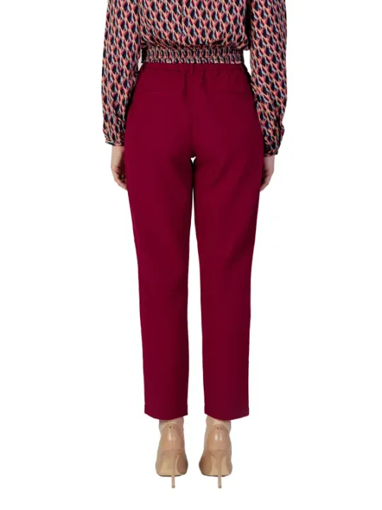 Rote Damen Stoffhose gerades Bein