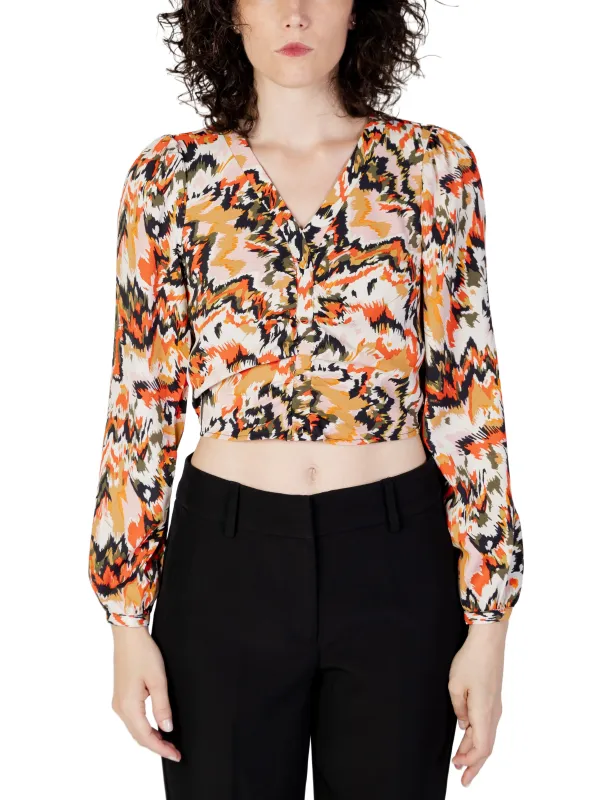 Abstrakte Bluse mit Blättermuster.