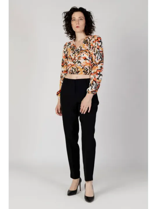 Gelbe Seidenbluse mit Blumenmuster