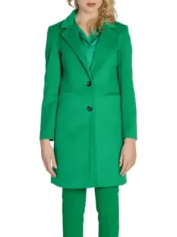 Grüner Damenmantel und Hose