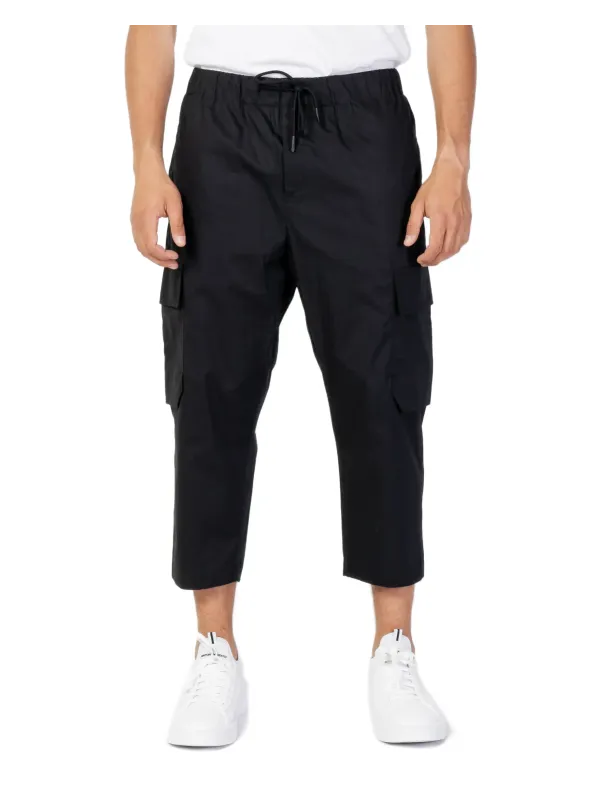 Schwarze Cargo Hose mit Bündchen