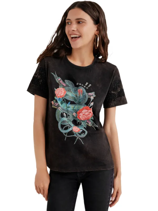 Schwarzes T-Shirt mit Schlangendesign