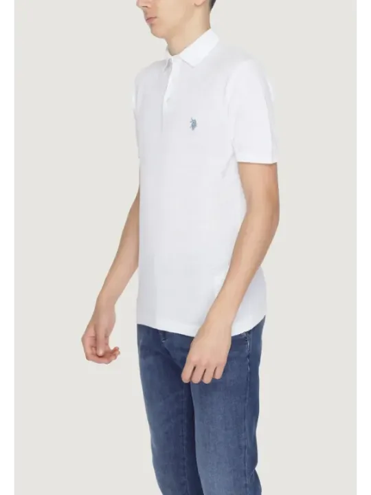 Hellblaues Polohemd mit Wappenstickerei