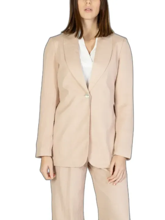 Beiges Wollblazer und Stoffhose