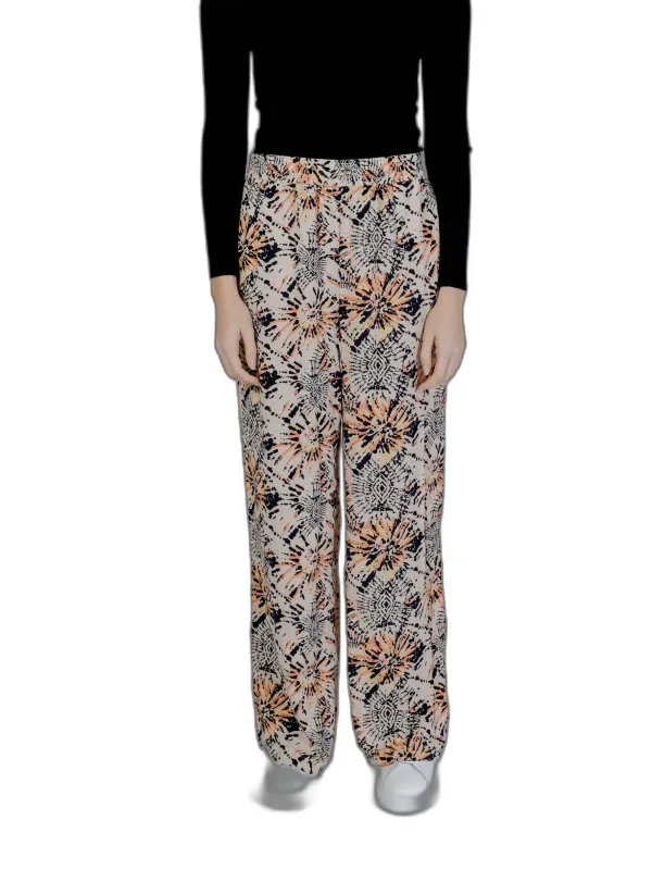 Weiße Hose mit floralem Muster