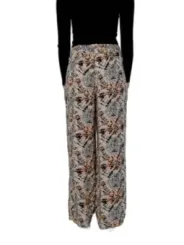 Blumige, weite Hosen mit Muster