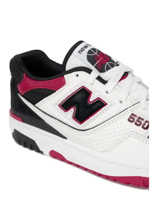 Weißer New Balance 550 Sneaker