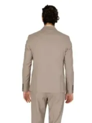 Tan Anzugjacke, Rückansicht