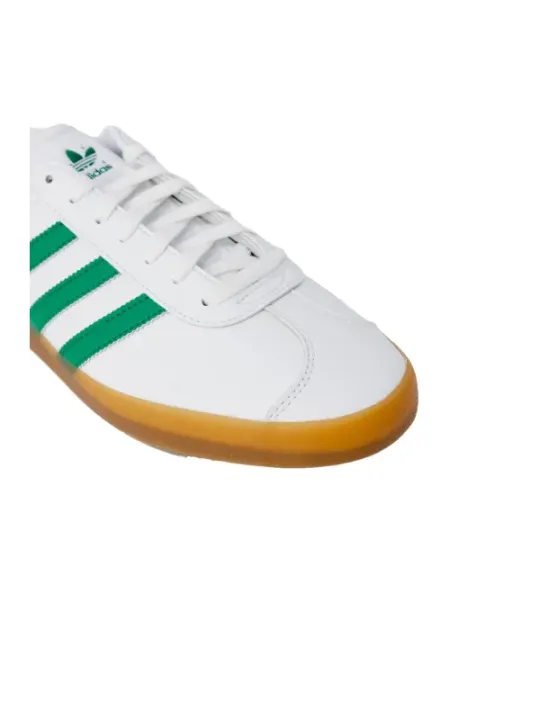 Weiße Adidas Schuhe mit Streifen