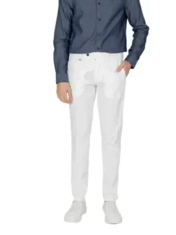 Antony Morato graue Hose mit weißen Sneakern