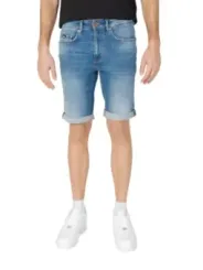 Helle Jeans Shorts mit Umschlag