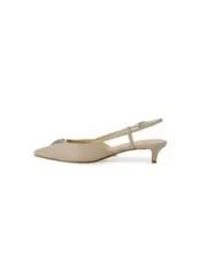 Beiger Slingback-Schuh mit kleinem Absatz