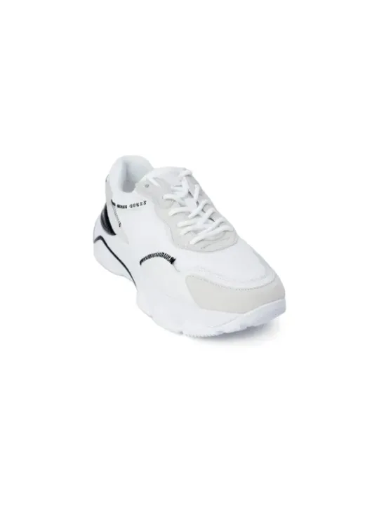 Weiße GUESS Sneaker mit schwarzem Akzent