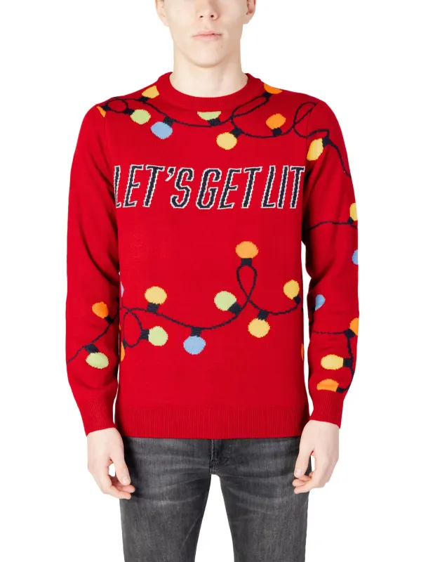 Roter Pullover mit Lichterkette