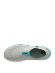 Weiße Wasserschuhe mit blauem Detail