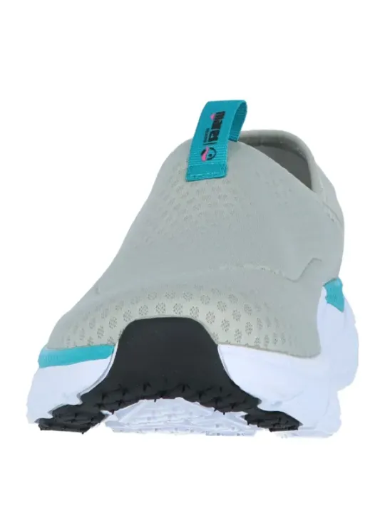 Graue und tealfarbene Mares Schuhe