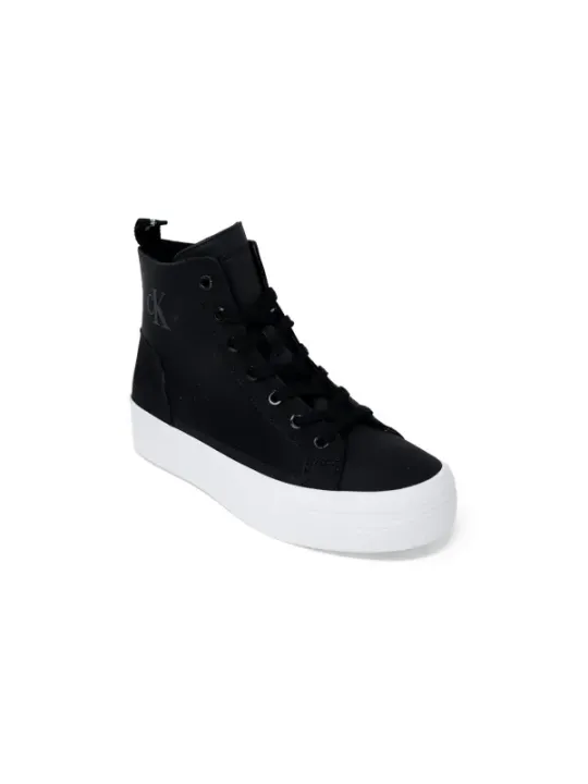 Schwarze und weiße CK Sneakers