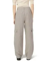 Hoch taillierte Hosen mit Cargotaschen